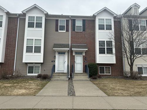 554 Huset Pkwy Ne, Columbia Heights, MN, 55421-5030 | Card Image