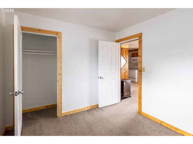 451 E 3 Rd Ave, House other with 4 bedrooms, 2 bathrooms and null parking in Riddle OR | Image 12