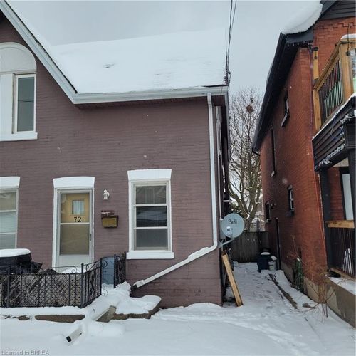 72 Victoria St, Brantford, ON, N3S3K4 | Card Image