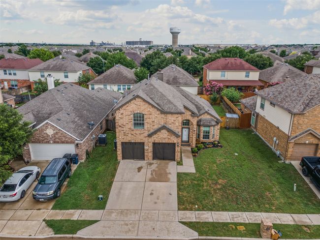Aerial perspective of suburban area | Image 32
