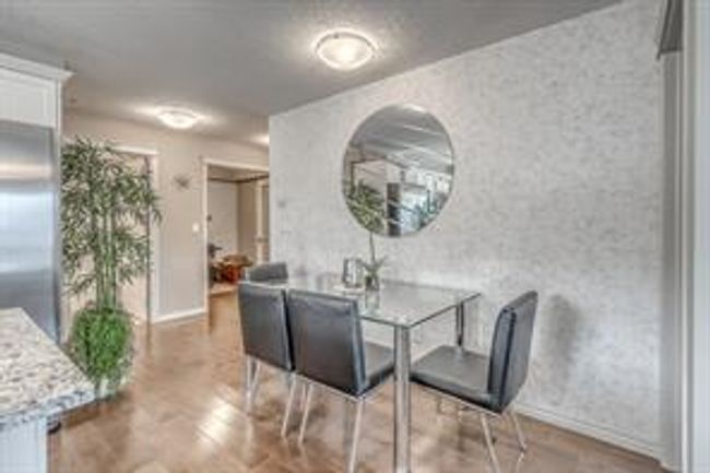 212 - 406 Cranberry Pk Se, Condo with 2 bedrooms, 2 bathrooms and 1 parking in Calgary AB | Image 4