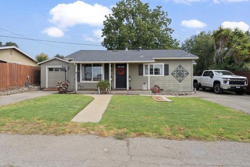 22 Heiner Rd, Watsonville, CA, 95076-9404 | Card Image