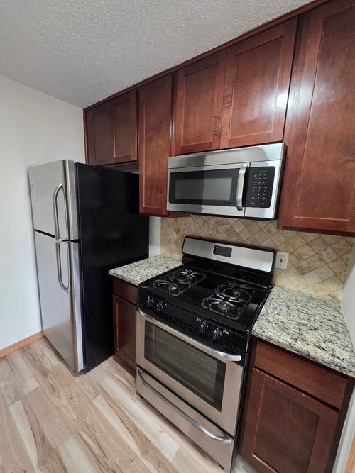 6312 83rd Ct N, Brooklyn Park, MN, 55445-2279 | Card Image