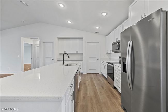 1258 Ne 40 Th St, House other with 4 bedrooms, 3 bathrooms and null parking in CAPE CORAL FL | Image 10