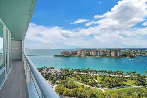 apt-2305-400 S Pointe Dr, Miami Beach, FL, 33139-7362 | Card Image
