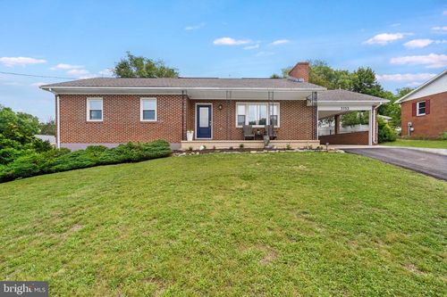 3153 Charles Town Rd, KEARNEYSVILLE, WV, 25430-2650 | Card Image