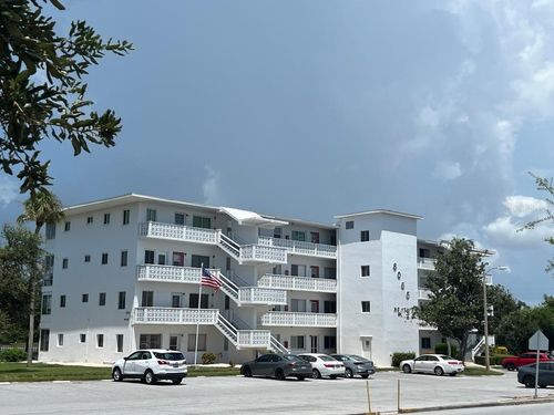 104-8055 112th Street, SEMINOLE, FL, 33772 | Card Image