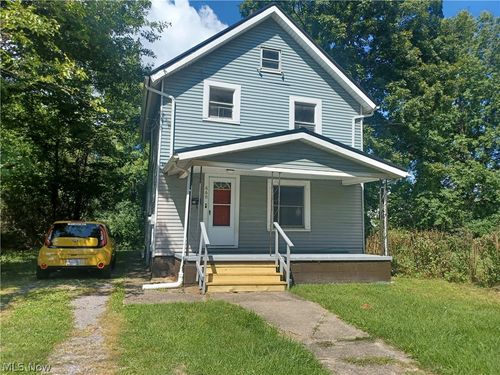 660 4th St Sw, Warren, OH, 44483-6436 | Card Image