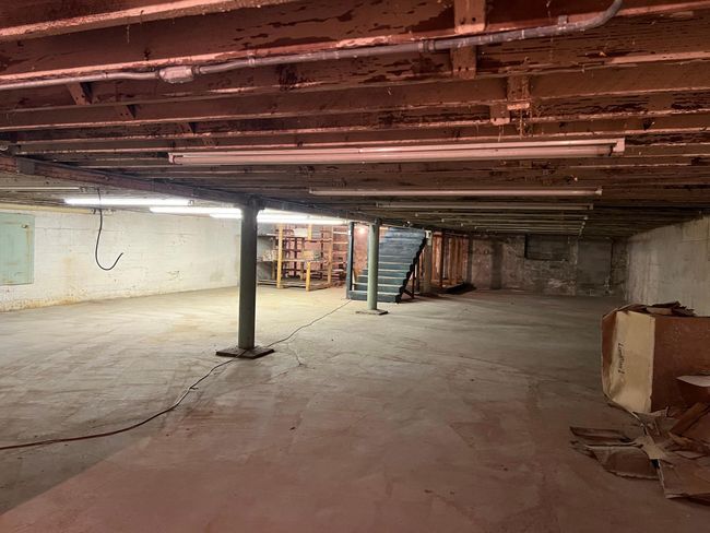 Lower Level | Image 15
