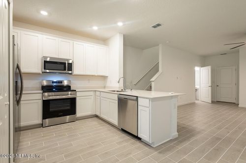 2181 Windward Cay Ln, Middleburg, FL, 32068-4572 | Card Image