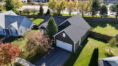 2904 Arbor Ln, Aurora, IL, 60502-8636 | Card Image