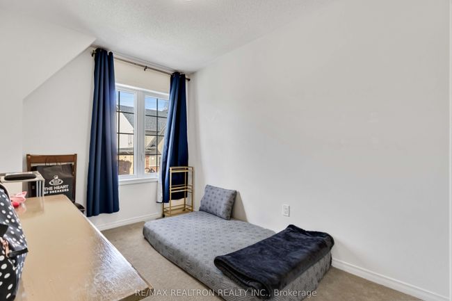 100 - 2674 Magdalen Path, Condo with 4 bedrooms, 3 bathrooms and 1 parking in Oshawa ON | Image 16