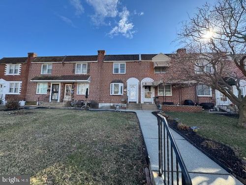 992 Taylor Dr, FOLCROFT, PA, 19032-1528 | Card Image