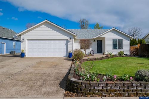 611 Hobson St, Stayton, OR, 97383-1479 | Card Image