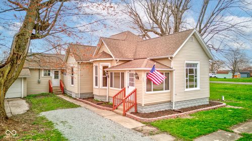 106 Elm St, Kempton, IN, 46049-5009 | Card Image