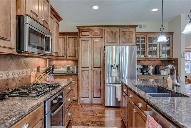 25005 W 85 Th Ter, House other with 4 bedrooms, 5 bathrooms and null parking in Lenexa KS | Image 10
