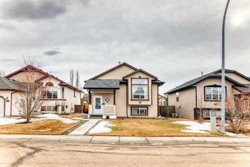 6315 60 Street Close, Ponoka, AB, T4J | Card Image