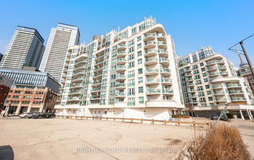 219-600 Queens Quay W, Toronto, ON, M5V3M3 | Card Image