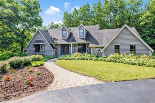 S52W33813 Road Gg, Genesee, WI, 53118 | Card Image