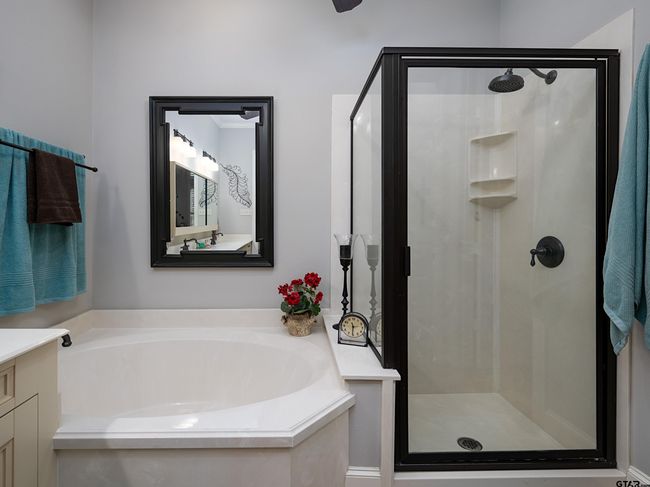 UNIT-1204 - 1857 Stonecrest Blvd, Condo with 3 bedrooms, 2 bathrooms and null parking in Tyler TX | Image 17