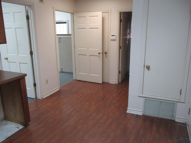 10680 Main St, Home with 0 bedrooms, 0 bathrooms and null parking in New London TX | Image 16