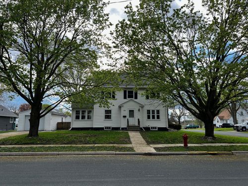 110 N Thompson, Delavan, MN, 56023-4335 | Card Image