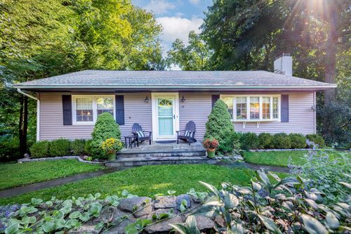 17 Lafayette Avenue, Ridgefield, CT, 06877 | Card Image