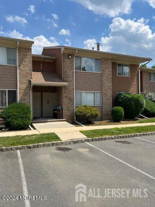 405 Cynthia Ct, PRINCETON, NJ, 08540-9551 | Card Image