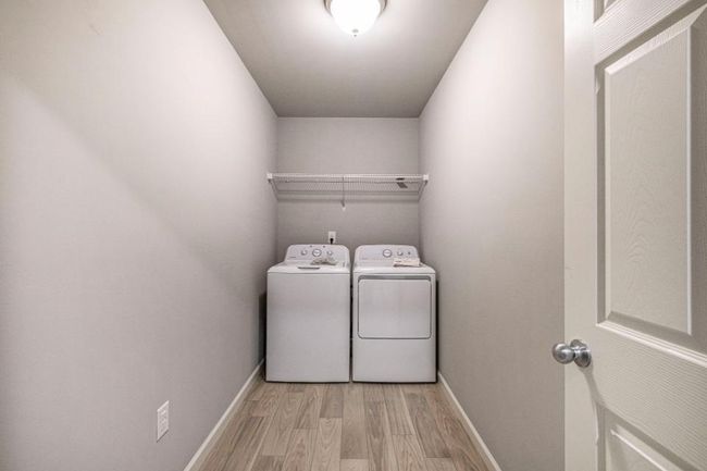 26-VLN002-i2280-Laundry | Image 17