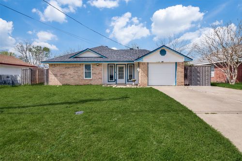 904 Melody Cir, Kaufman, TX, 75142-9664 | Card Image