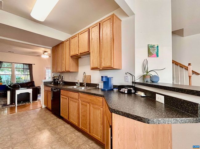 76 Villa Cir, House attached with 3 bedrooms, 3 bathrooms and null parking in PALMYRA VA | Image 8