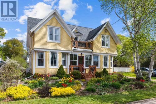 215 Fitzroy St, Summerside, PE, C1N1H6 | Card Image