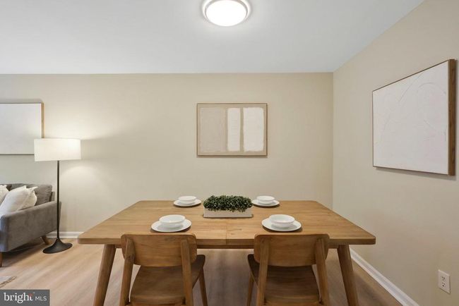 7470 Laurel Oak Ct, Townhouse with 2 bedrooms, 3 bathrooms and null parking in SPRINGFIELD VA | Image 5