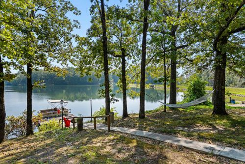 320 Huckleberry Dr, Middleton, TN, 38052-4396 | Card Image