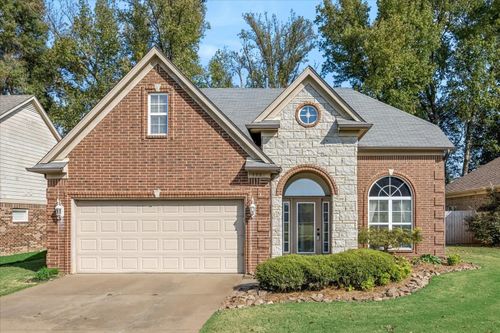 585 Cherokee Cv, Oakland, TN, 38060 | Card Image