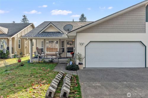 15537 104th Pl Se, Yelm, WA, 98597-8545 | Card Image