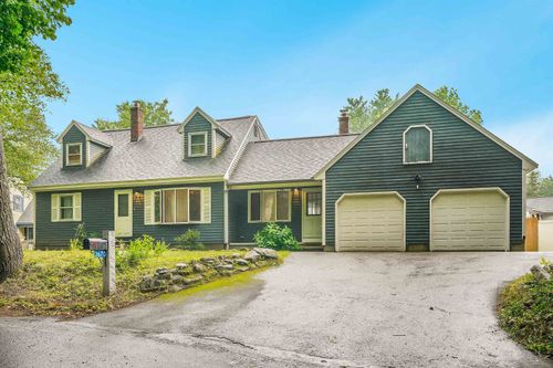 3670 Brown Ave, Manchester, NH, 03103-7009 | Card Image