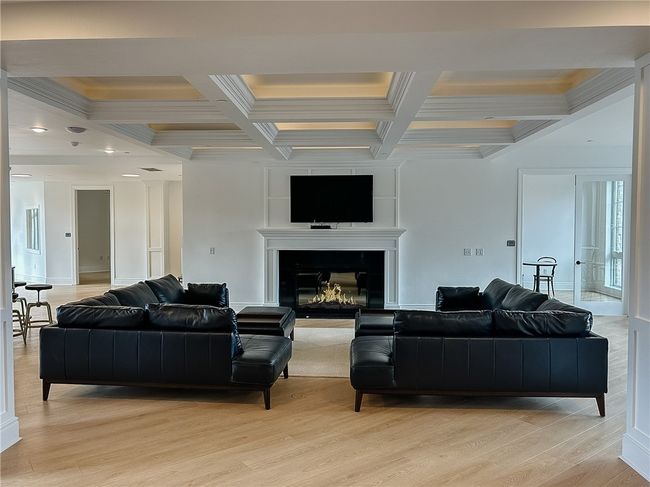 APT-413 - 1 1 St St, Condo with 3 bedrooms, 2 bathrooms and 1 parking in Oakmont PA | Image 14