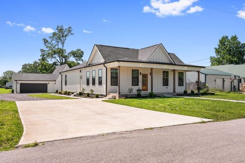 107 Shady St, Summertown, TN, 38483-7531 | Card Image