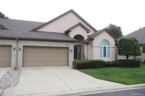 52254 Mitchell Ln, Macomb, MI, 48042-5691 | Card Image