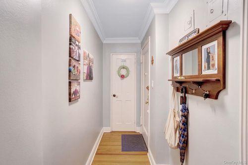 apt-3e-105 66th Ave, Forest Hills, NY, 11375-2113 | Card Image