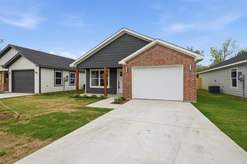 1012 S First St, Sherman, TX, 75090-8004 | Card Image