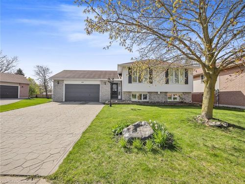 44 Windsor Dr, St. George, ON, N0E | Card Image