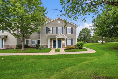 125-125 Silverstone Dr, Carpentersville, IL, 60110-1104 | Card Image