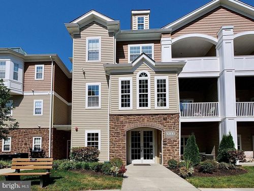 3101-3000 Village Way, BOOTHWYN, PA, 19061-6851 | Card Image