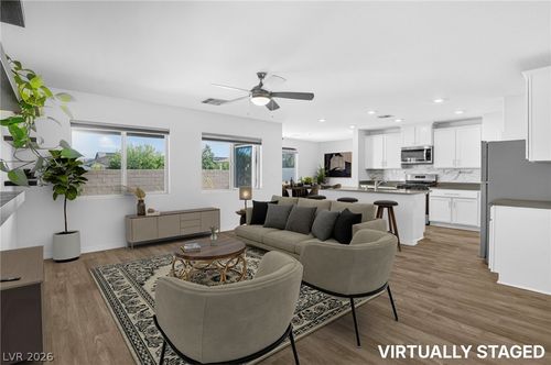 1586 Gold Sunset Ave, North Las Vegas, NV, 89032-9106 | Card Image