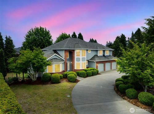 8711 Fenwick Loop Se, Olympia, WA, 98513-3415 | Card Image