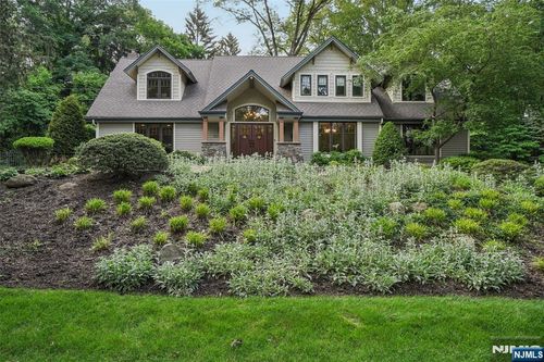 469 Hartung Dr, Wyckoff, NJ, 07481-1322 | Card Image