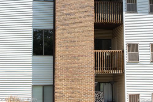 apt-24-1445 E Pond Dr, Okemos, MI, 48864-2390 | Card Image