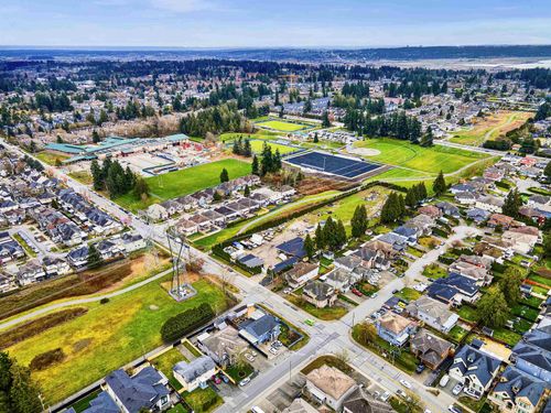 12490 66 Ave, Surrey, BC, V3W2A5 | Card Image